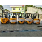 .diesel forklifts fueled by diesel fuel with super quality and official guarantee 2
