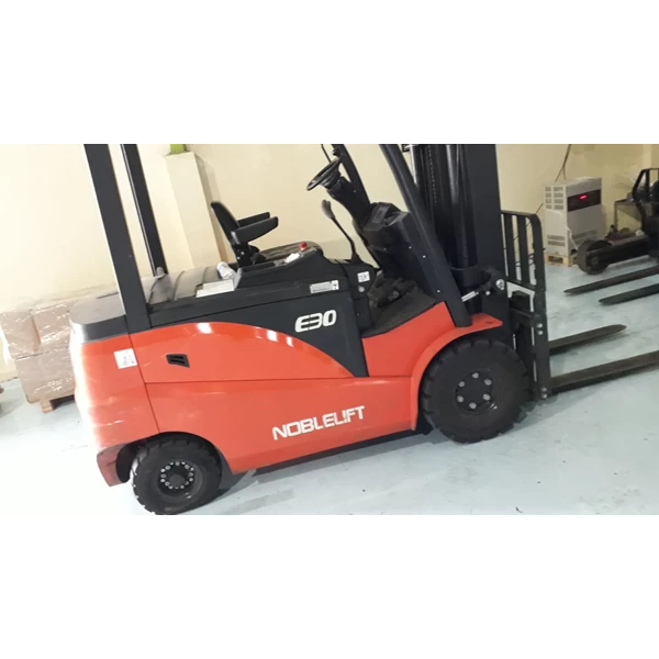 ...PUSAT Forklift Electric TERBAIK DAN BERKWALITAS Merk NOBLELIFT 