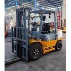 Forklift Diesel VMax Mesin Isuzu Japan 2022 Kapasitas 3 Ton Tinggi 3 Meter 3